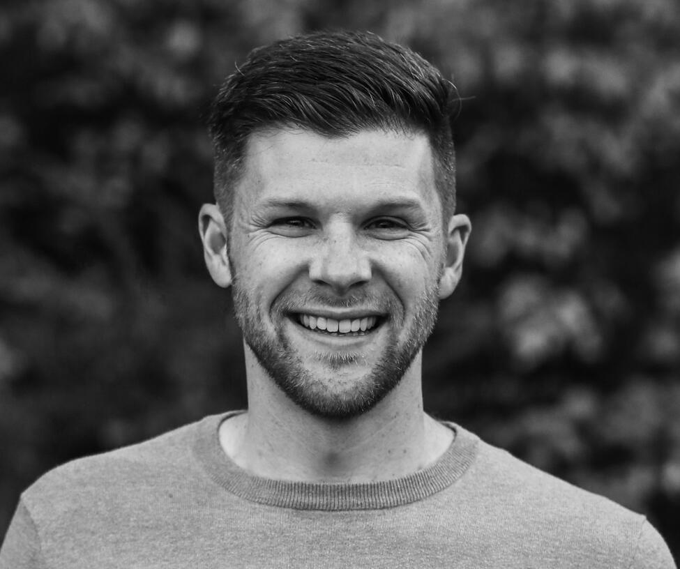 Tiny Tide Rentals owner delivering clean baby gear curbside in Norfolk Virginia